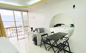Riverfront Retreat Prime Location Apartment With Stunning Views Of The Rionegro